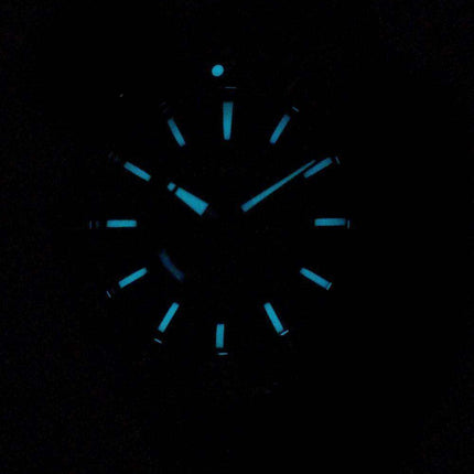 Oris Aquis Date 01-733-7730-4154-07-5-24-10EB Automatic 300M Men's Watch