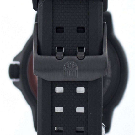 Luminox Land Recon Point Man 8820 Series Swiss Quartz 200M XL.8821.KM Men's Watch
