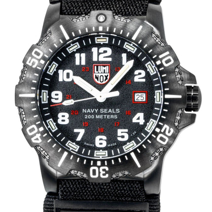 Luminox Navy Seal Rubber Strap Black Dial Quartz Diver's XS.4231.2 200M Men's Watch